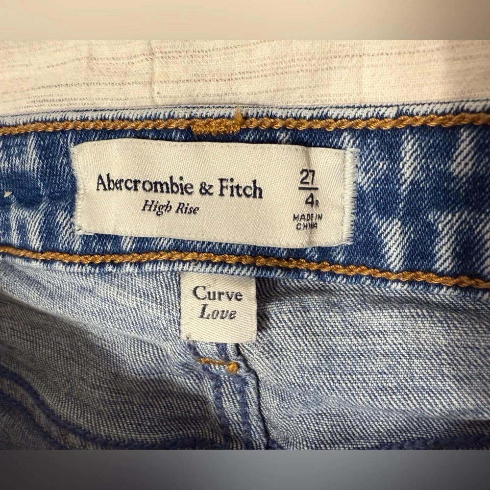 Abercrombie & Fitch abercrombie curve